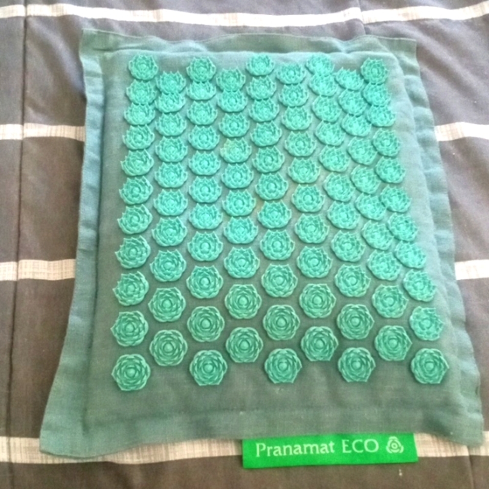 Pranamat pillow